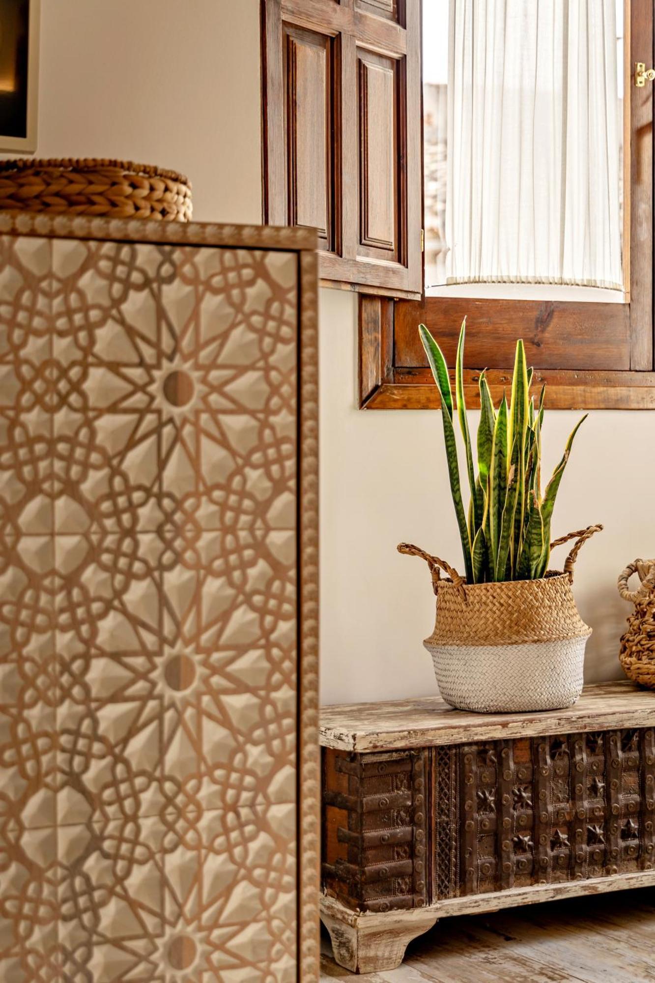 Tuguest Nazari Caldereria Apartments - Free Parking غرناطة المظهر الخارجي الصورة