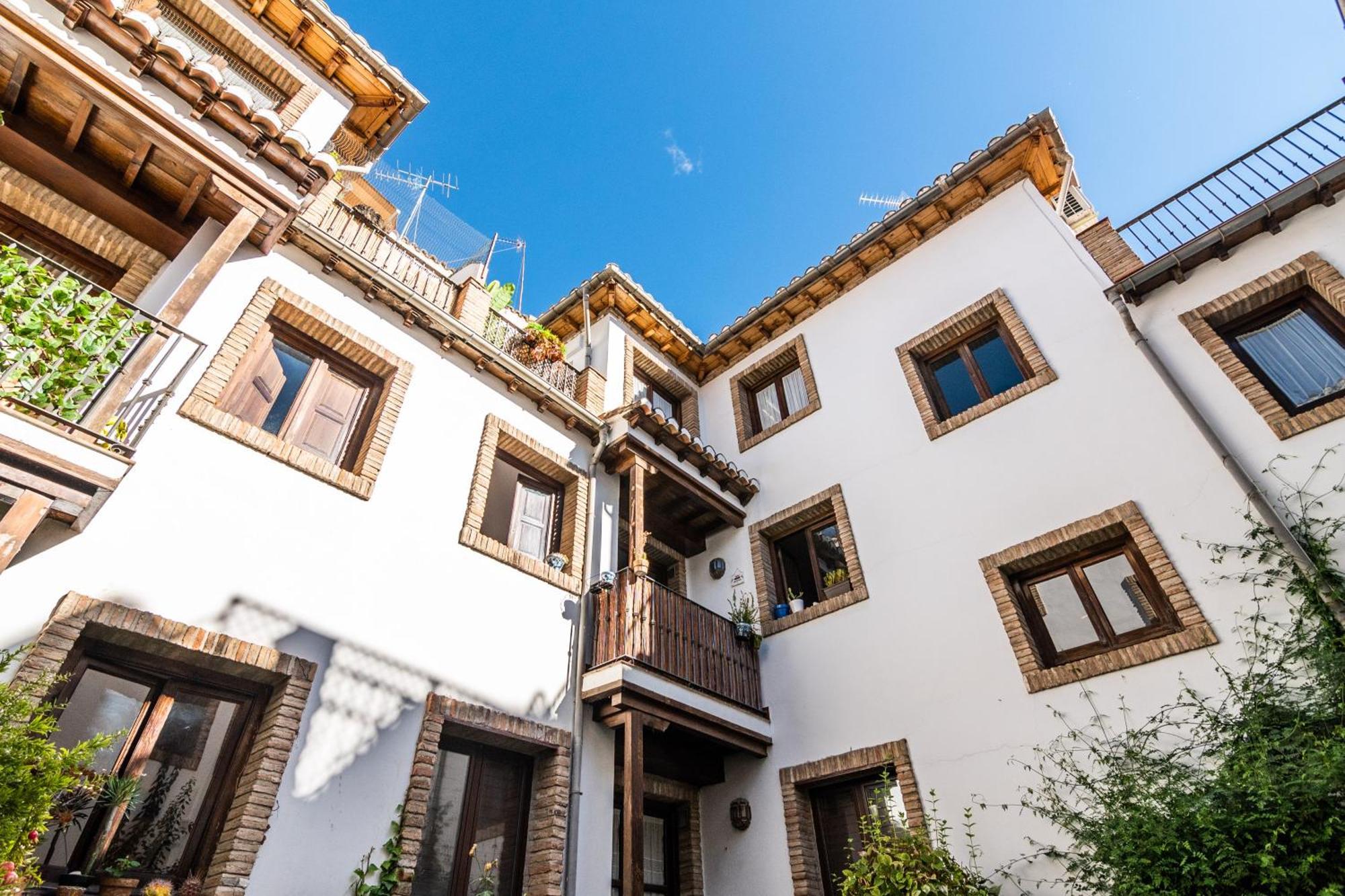 Tuguest Nazari Caldereria Apartments - Free Parking غرناطة المظهر الخارجي الصورة